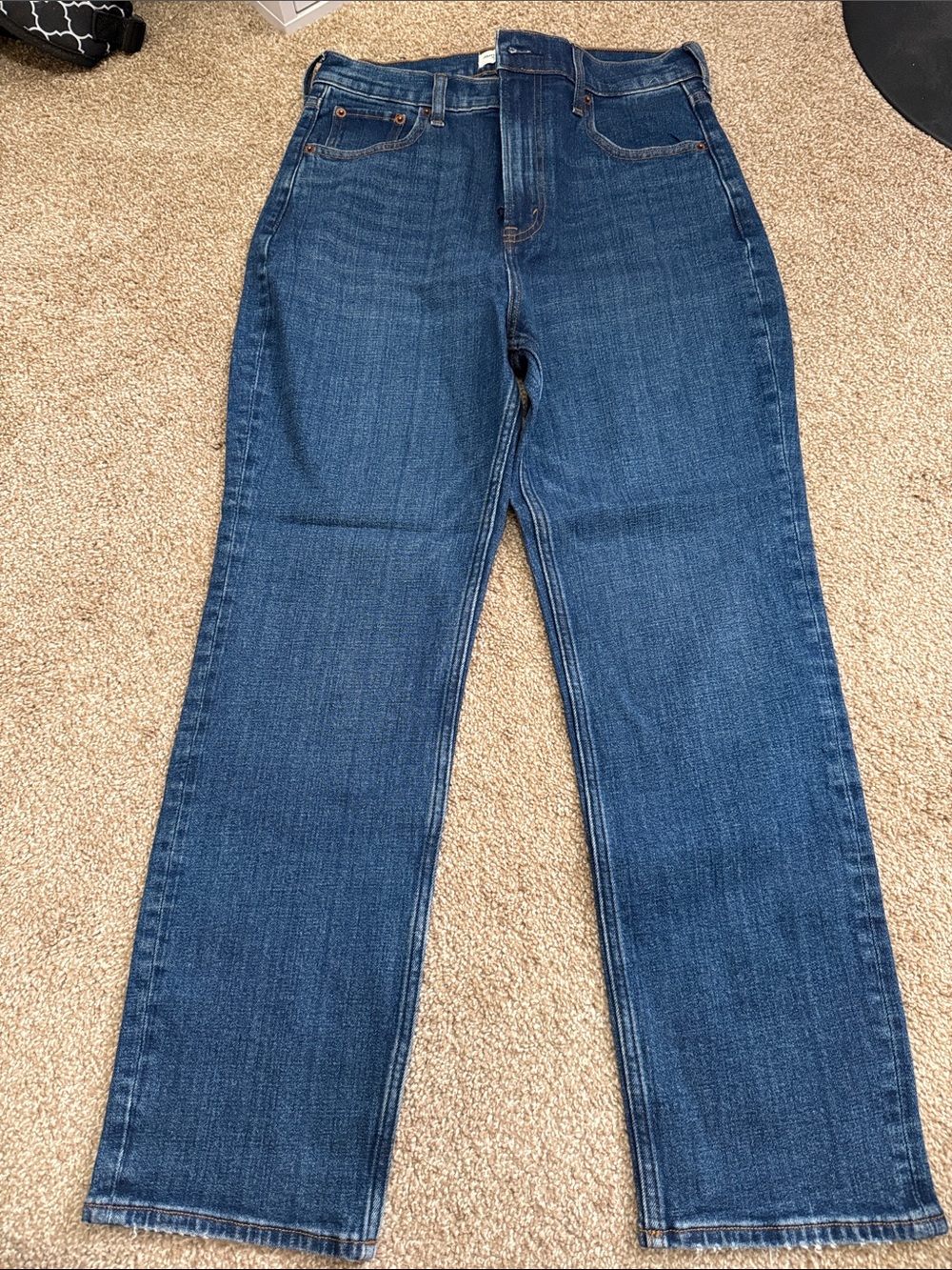 Abercrombie ultra high rise ankle straight jeans